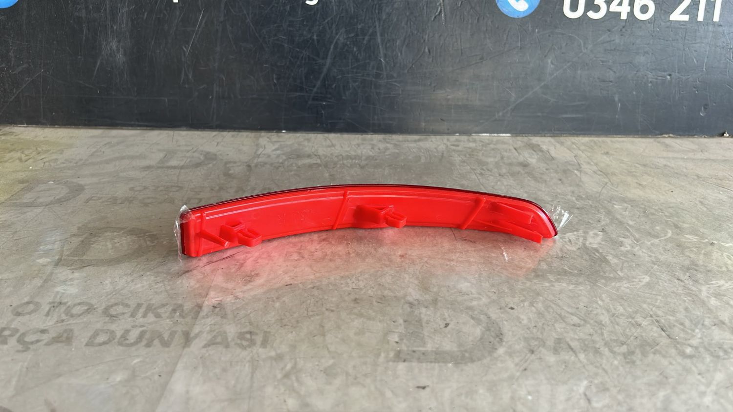 VOLKSWAGEN JETTA SA� ARKA TAMPON REFLEKT�R� 2015-2018 YEN� SIFIR